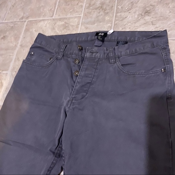 H&M grey Button up Jeans - Picture 3 of 4